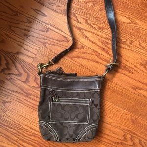 VINTAGE Coach Crossbody